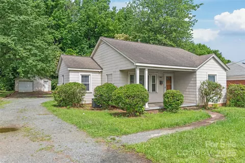 2722 Eastway Dr, Charlotte, NC 28205