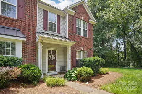 12342 Swan Wings Pl, Huntersville, NC 28078