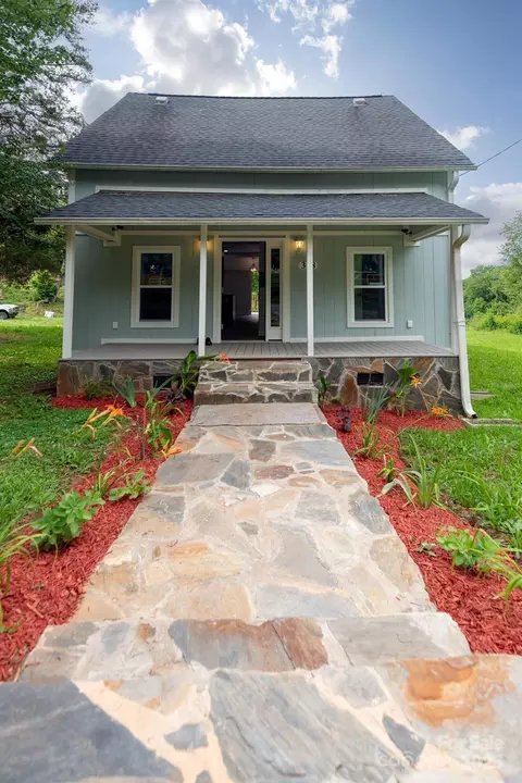 308 Hickory St, Granite Falls, NC 28630