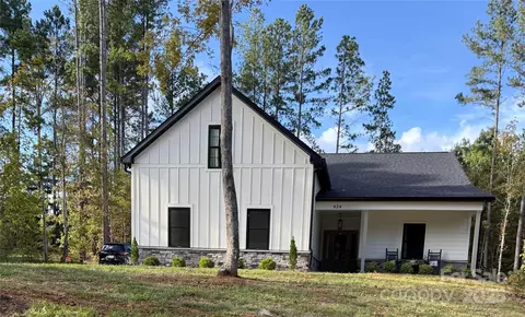 1030 Stonegate Dr, Salisbury, NC 28147