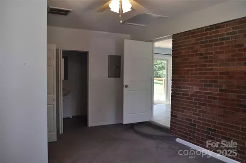 125 Heritage View Rd, Hickory, NC 28601 photo 8