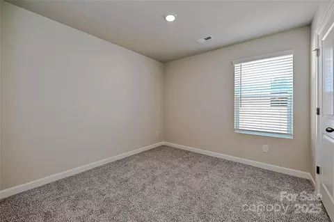 1442 31st Ne St NE, Conover, NC 28613 photo 8