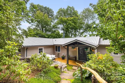90 Reed Rd, Asheville, NC 28805