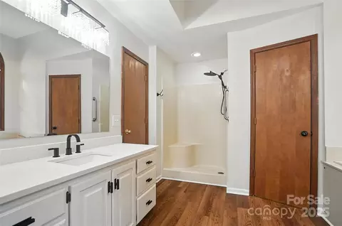 Bath - 4323 Crow Rd, Monroe, NC 28112 photo 3 of 4