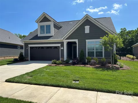 1330 Millview Ln, Matthews, NC 28104