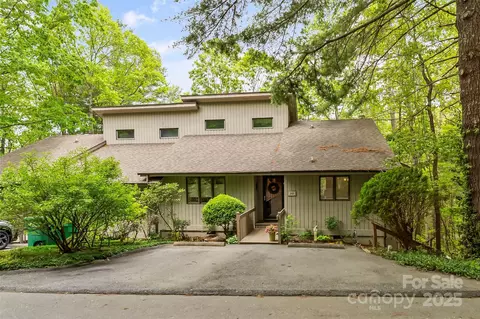 26 Cedarwood Trl # B, Asheville, NC 28803