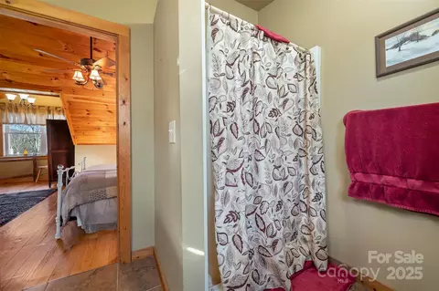 Bath - 197 First Broad Dr, Bostic, NC 28018 photo 3 of 3
