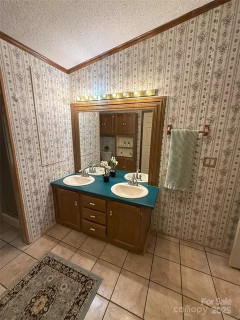 Bath - 400 Archibald Rd, Concord, NC 28025 photo 3 of 5