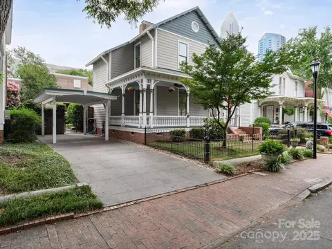 424 N Poplar St, Charlotte, NC 28202