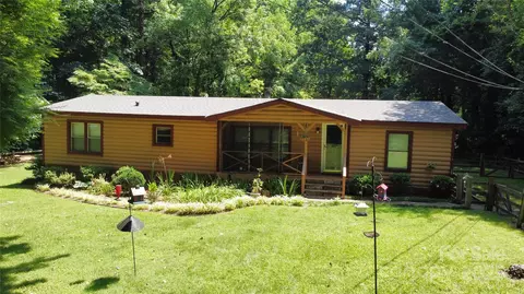 5832 Thompson Rd, Charlotte, NC 28216