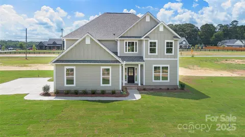 11555 Valley Oaks Ln, Stanfield, NC 28163