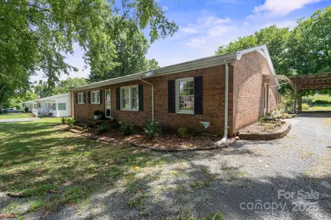 1787 Eastover Dr, Mount Pleasant, NC 28124