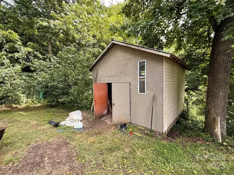 Exterior - 370 Miracle Dr, Salisbury, NC 28146 photo 7 of 11