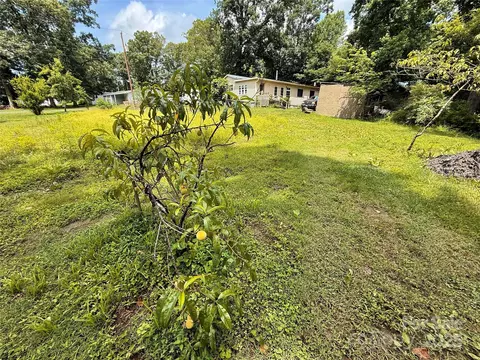 Exterior - 370 Miracle Dr, Salisbury, NC 28146 photo 5 of 11