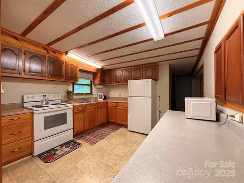 Kitchen - 370 Miracle Dr, Salisbury, NC 28146 photo 1 of 4