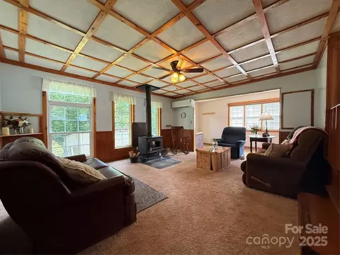 Living - 370 Miracle Dr, Salisbury, NC 28146 photo 1 of 5