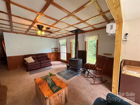 Living - 370 Miracle Dr, Salisbury, NC 28146 photo 3 of 5