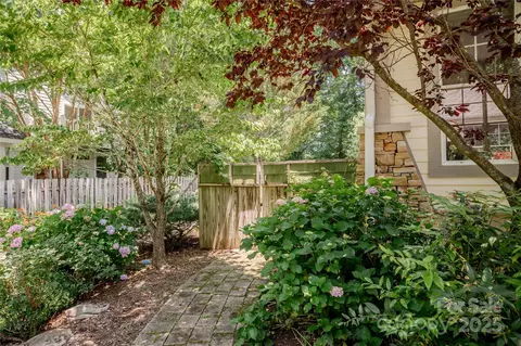 Exterior - 89 Covered Bridge Dr, Flat Rock, NC 28731 photo 9 of 15