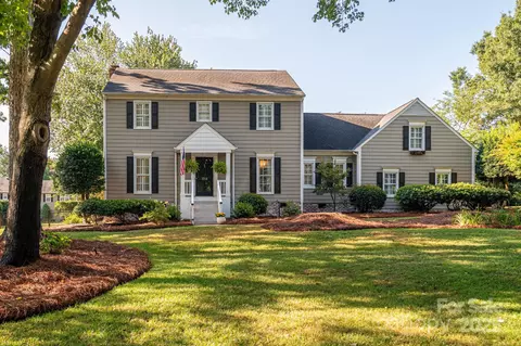 1705 Clubview Cir, Gastonia, NC 28056