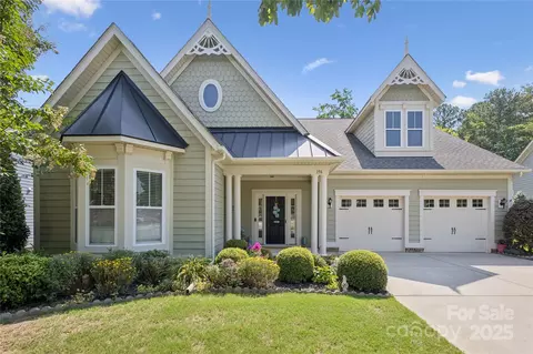 196 Hawks Creek Pkwy, Fort Mill, SC 29708