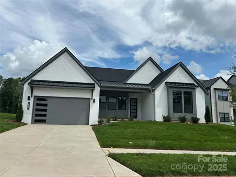 14000 Roosevelt Grove Dr, Huntersville, NC 28078
