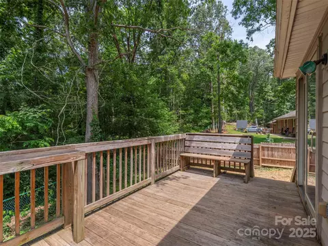 623 Nellie John Dr, Clyde, NC 28721 photo 19