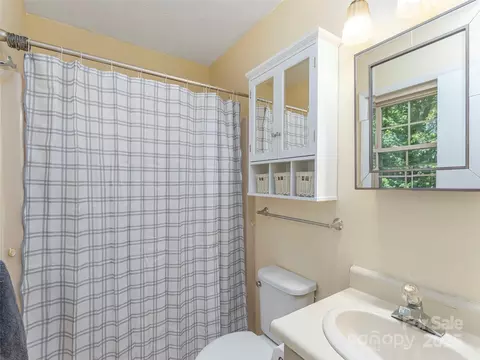 623 Nellie John Dr, Clyde, NC 28721 photo 13