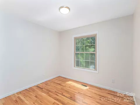 623 Nellie John Dr, Clyde, NC 28721 photo 16