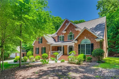 413 Farm Branch Dr, Fort Mill, SC 29715