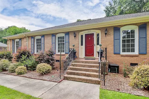 3304 Chilham Pl, Charlotte, NC 28226