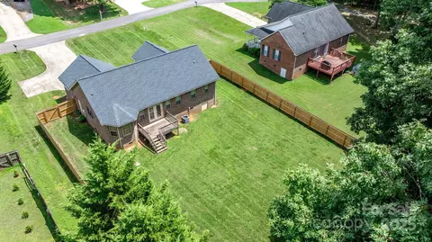 5473 Twelve Oak Ln, Conover, NC 28613 photo 33