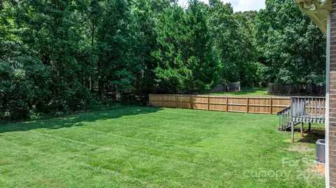 5473 Twelve Oak Ln, Conover, NC 28613 photo 30
