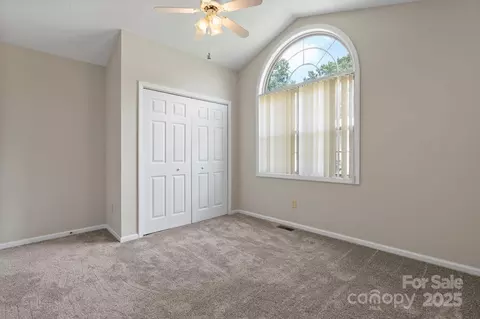 5473 Twelve Oak Ln, Conover, NC 28613 photo 20