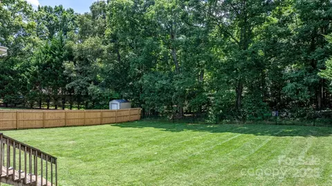 5473 Twelve Oak Ln, Conover, NC 28613 photo 31