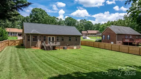 5473 Twelve Oak Ln, Conover, NC 28613 photo 23