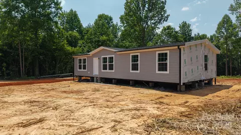 1853 Hill River 1 Rd #1, Hiddenite, NC 28636
