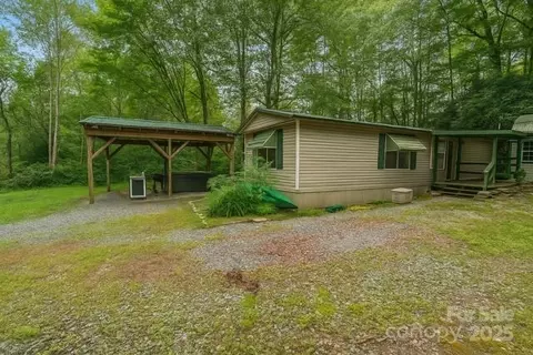 63 Apple Bee Rd, Brevard, NC 28712