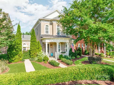 9730 White Frost Rd, Charlotte, NC 28277