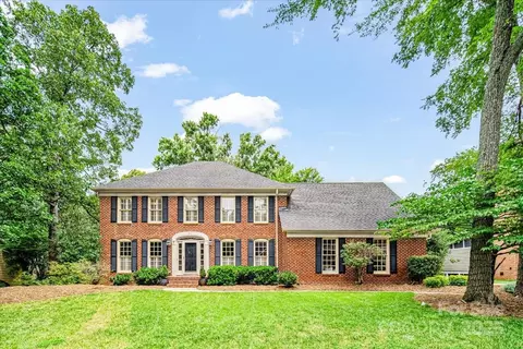 10918 Megwood Dr, Charlotte, NC 28277