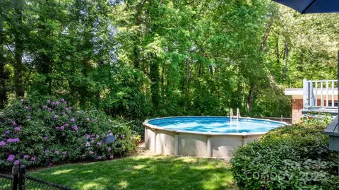 Exterior - 701 5th Ne Ave NE, Conover, NC 28613 photo 6 of 9
