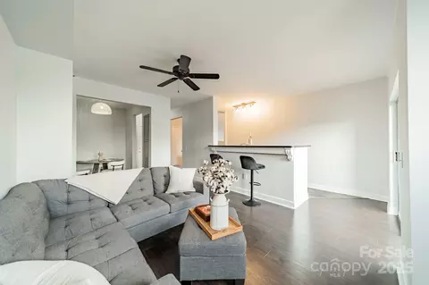 1315 E 327 Blvd #327, Charlotte, NC 28203