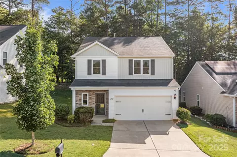 2532 Blue Moss Dr, Dallas, NC 28034