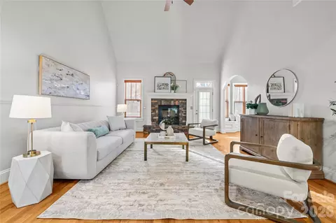 1727 Mineral Springs Rd, Lake Wylie, SC 29710