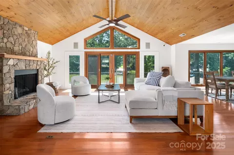 6259 River Cabin Ln, Charlotte, NC 28278
