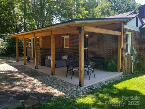 Exterior - 107 Byrd St, Morganton, NC 28655 photo 4 of 12