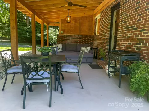 Exterior - 107 Byrd St, Morganton, NC 28655 photo 3 of 12