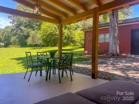 Exterior - 107 Byrd St, Morganton, NC 28655 photo 2 of 12