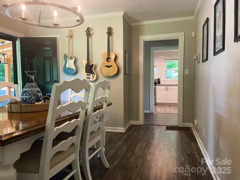 Dining - 107 Byrd St, Morganton, NC 28655 photo 1 of 3