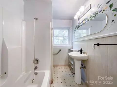 Bath - 310 E Houston St, Monroe, NC 28112 photo 4 of 4