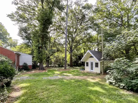 Exterior - 310 E Houston St, Monroe, NC 28112 photo 5 of 8